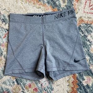 Nike Pro women's compression shorts in grey heather medium